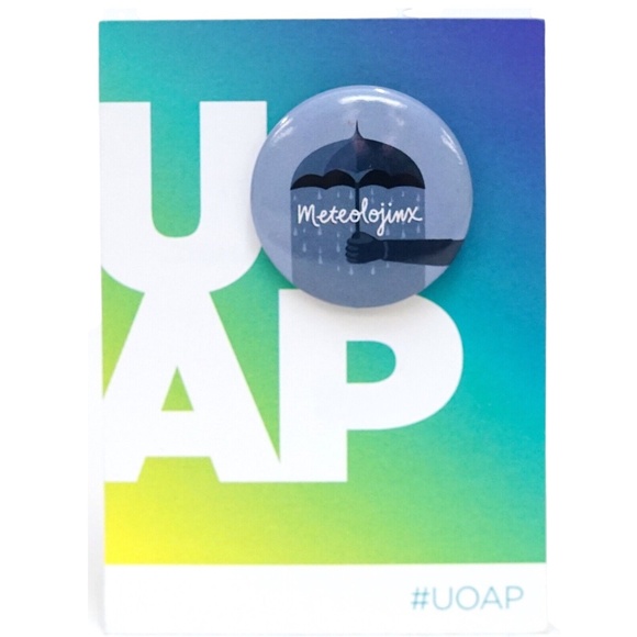 2020 Universal Studios Orlando UOAP Passholder Button - Meteolojinx - Picture 1 of 1